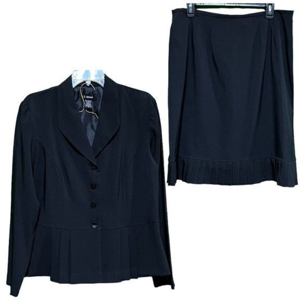 NWT‎ T. Milano Size 14 2-Piece Suit Pleated Blazer Skirt Combo Black